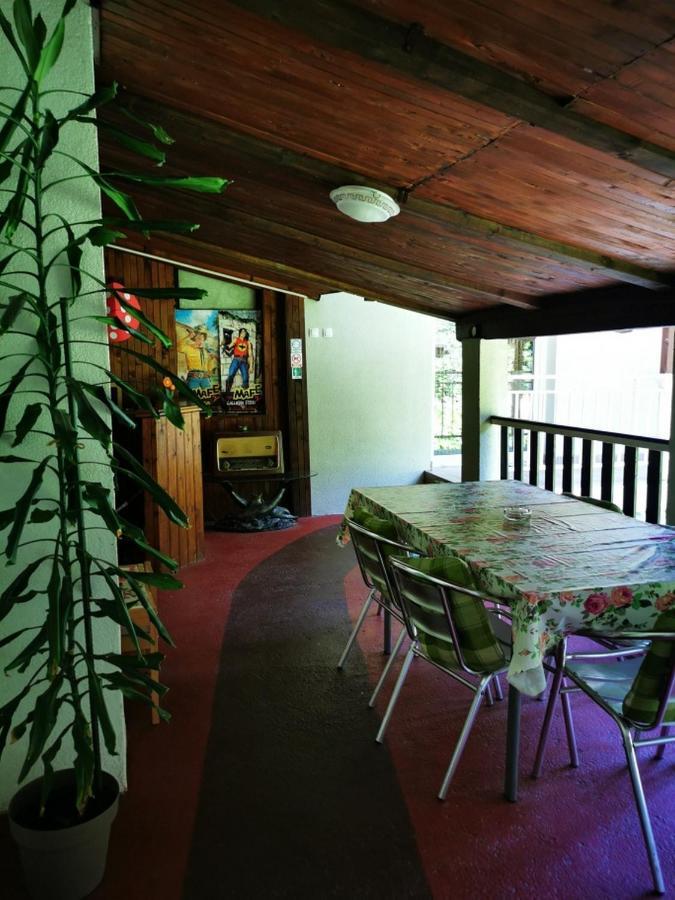 Apartmant Sandra - Big Terace And Free Parking Appartement Karlovac Buitenkant foto